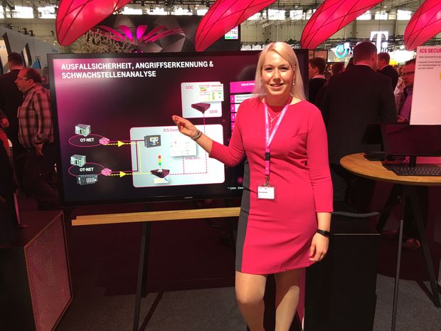 Nicole von MagentaSECURITY