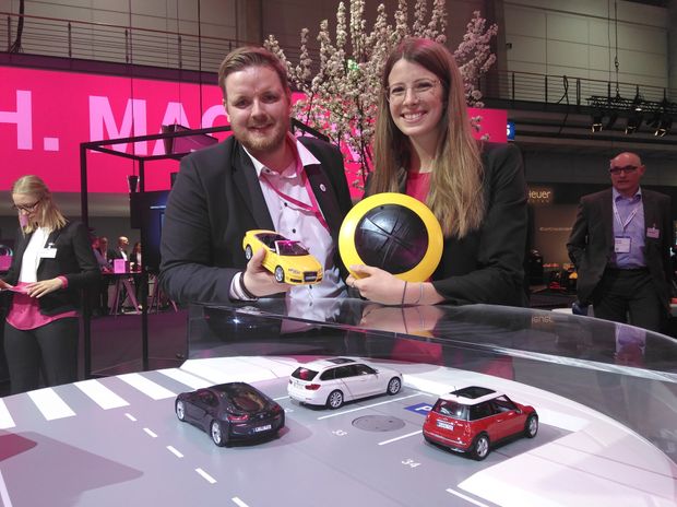 Thomas und Lena parken smart